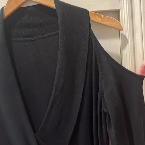 Cold Shoulder Sweater - Picture 2 of 4